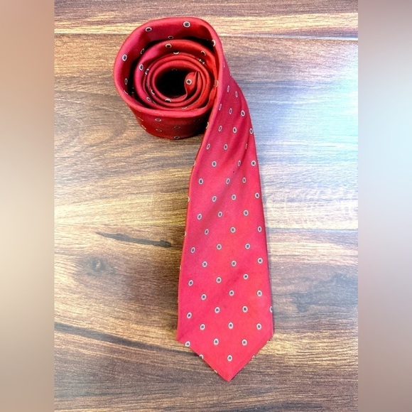 CHRISTIAN DIOR All Silk Red Necktie - Picture 1 of 6